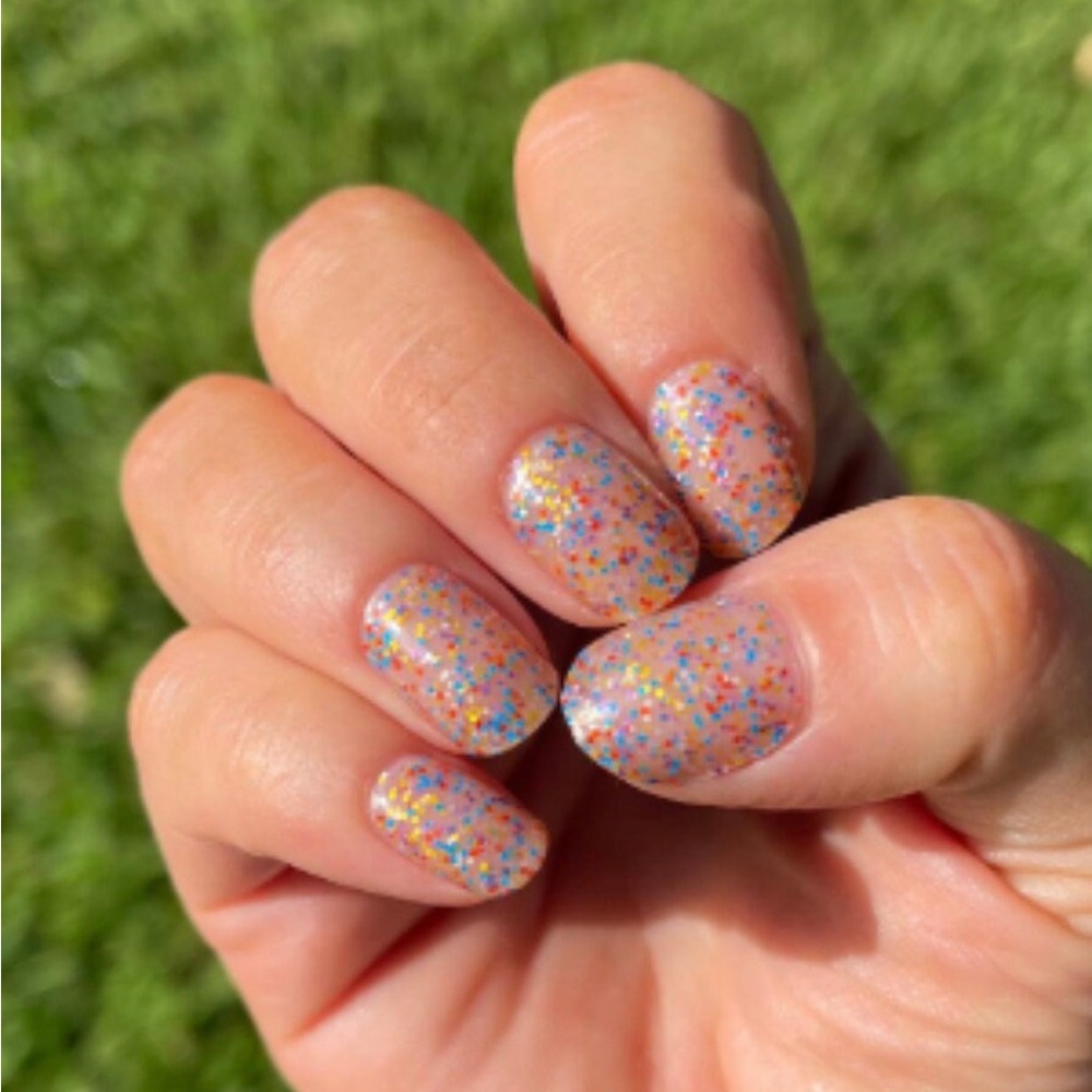 *Retired* Color Street: Sugar High | Rainbow Multicolor Glitter Clear Overlay - Picture 2 of 12